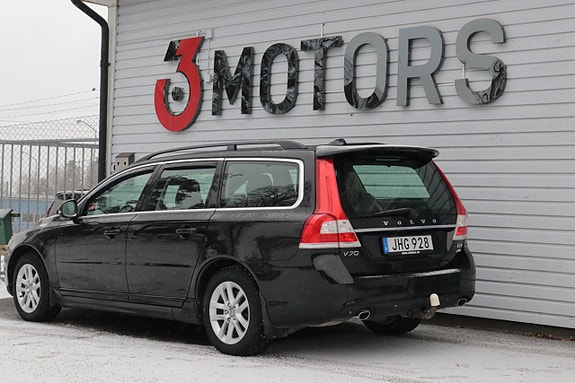Volvo V70 9 of 16