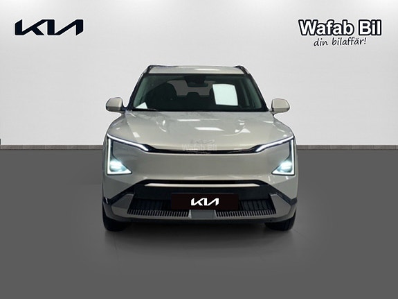 Kia EV5 2 of 29