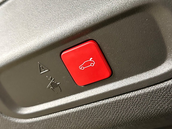 Peugeot 408 8 of 23