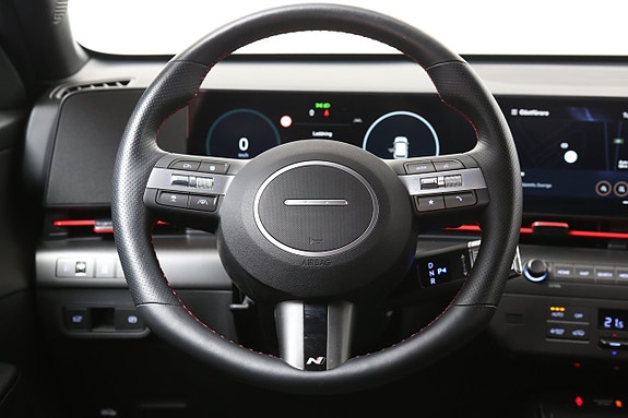 Hyundai Kona 16 of 29