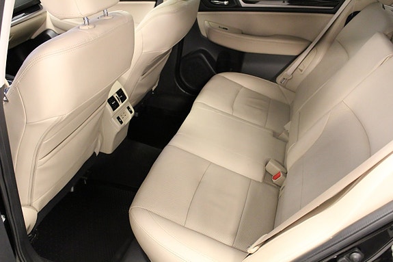 Subaru Outback 7 of 18