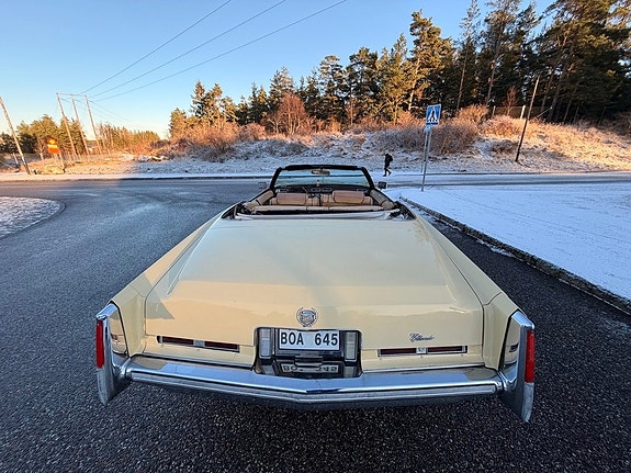 Cadillac Eldorado 2 of 5