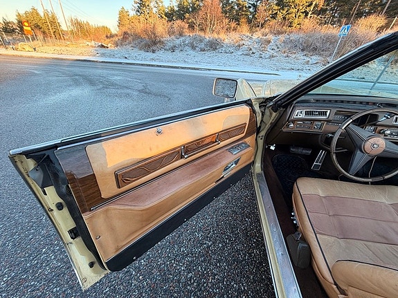 Cadillac Eldorado 9 of 12