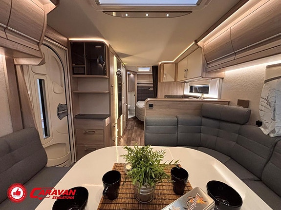 Kabe ROYAL 600 CXL KS / Luftmarkis 4 of 27