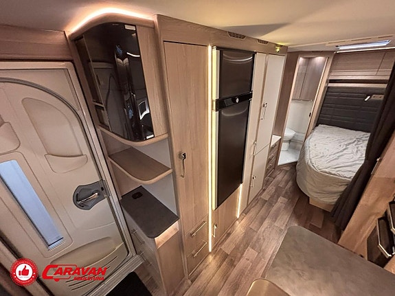 Kabe ROYAL 600 CXL KS / Luftmarkis 12 of 27