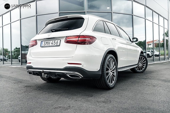 Mercedes-Benz GLC250 d 2 of 15