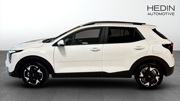 Kia Stonic 2 of 11