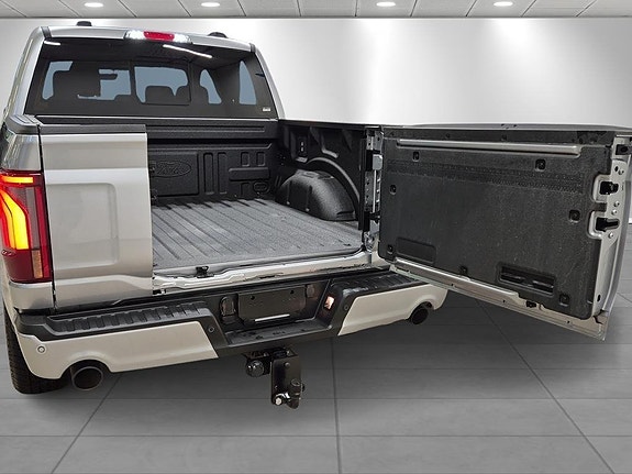 Ford F-150 15 of 16