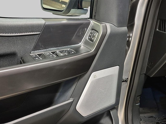 Ford F-150 13 of 16