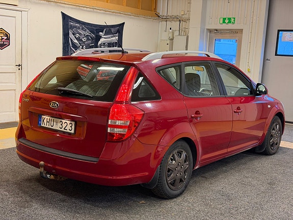 Kia Ceed 4 of 15