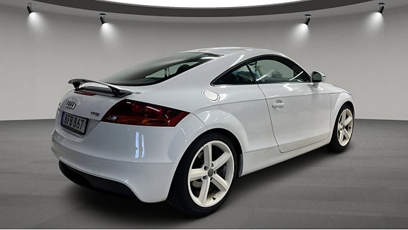 Audi TT 3 of 5