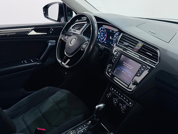 Volkswagen Tiguan 4 of 5
