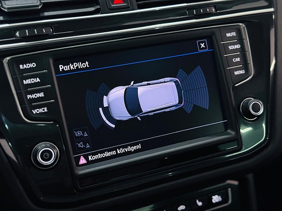 Volkswagen Tiguan 13 of 18