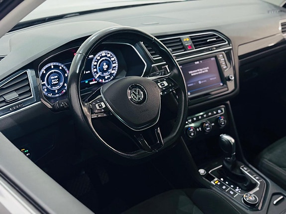 Volkswagen Tiguan 9 of 18