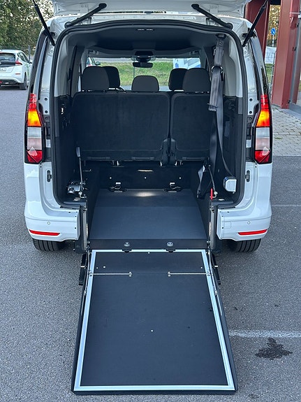 Volkswagen Caddy 4 of 5