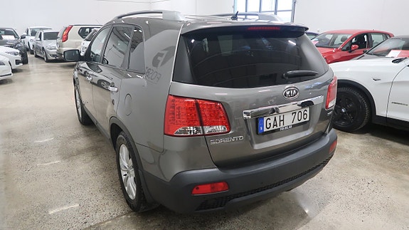 Kia Sorento 6 of 16