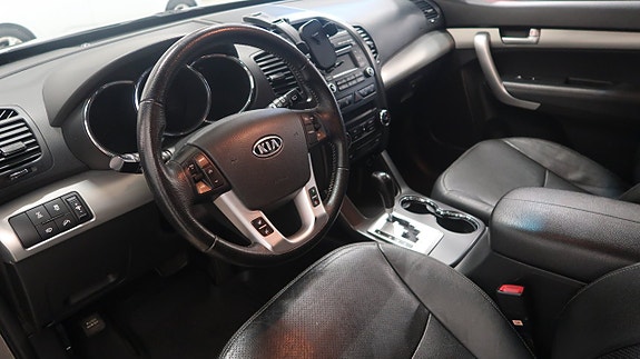 Kia Sorento 9 of 16