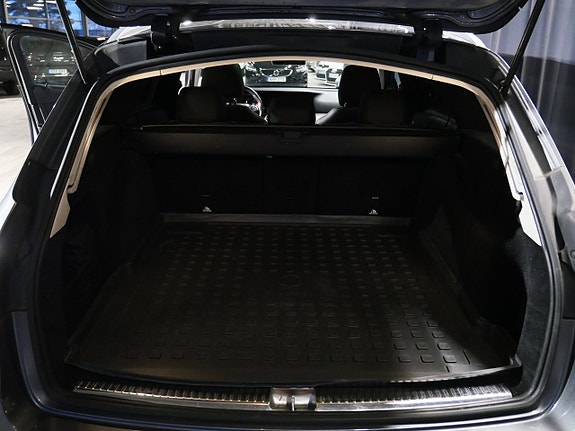 Mercedes-Benz E220 21 of 22