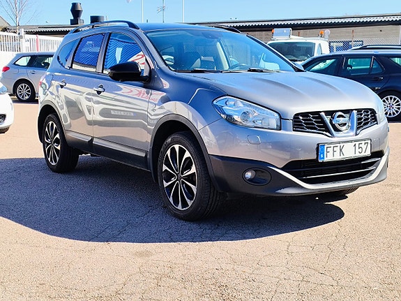 Nissan Qashqai+2 2 of 5