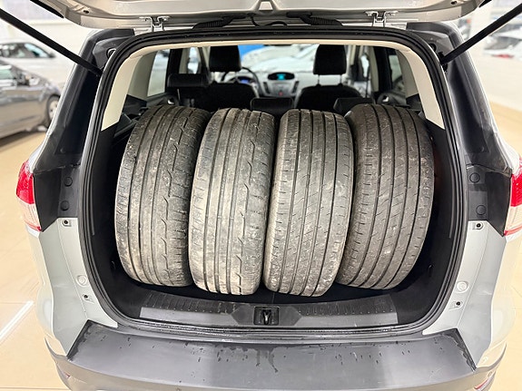 Ford Kuga 19 of 24