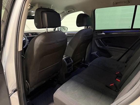 Volkswagen Tiguan 16 of 22