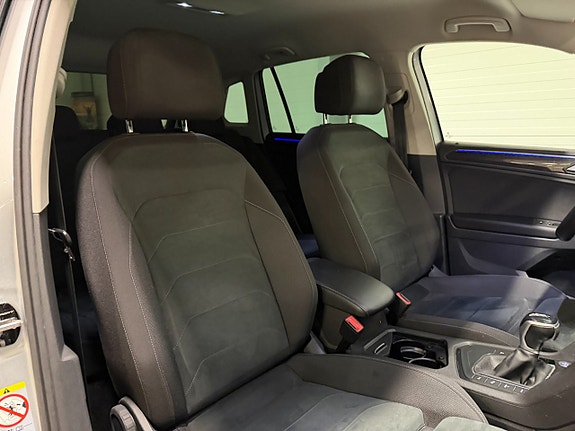 Volkswagen Tiguan 12 of 22