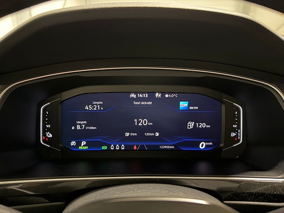 Volkswagen Tiguan 17 of 22