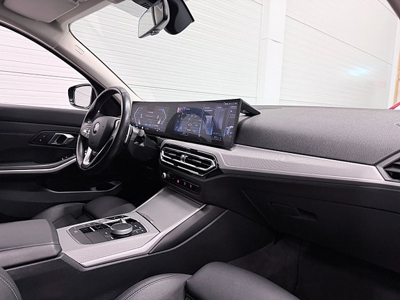 BMW 320d 23 of 25