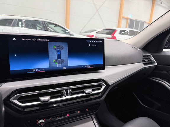 BMW 320d 13 of 25