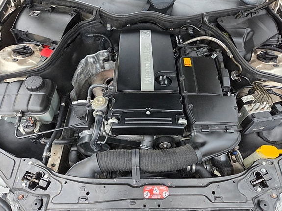 Mercedes-Benz C180 17 of 17