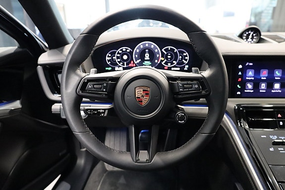 Porsche Panamera 4 14 of 30