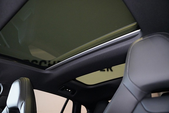 Porsche Panamera 4 26 of 30