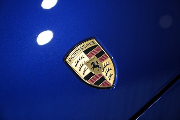 Porsche Panamera 4 5 of 5