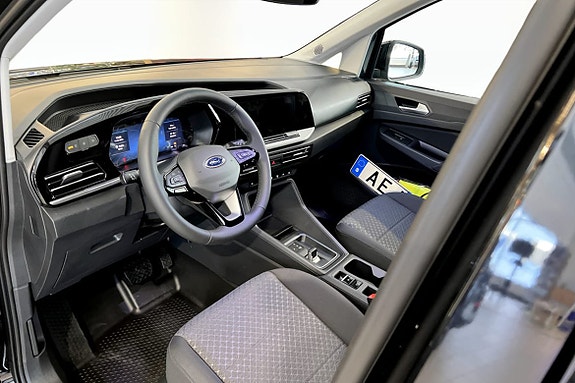 Ford Transit Connect 7 of 12