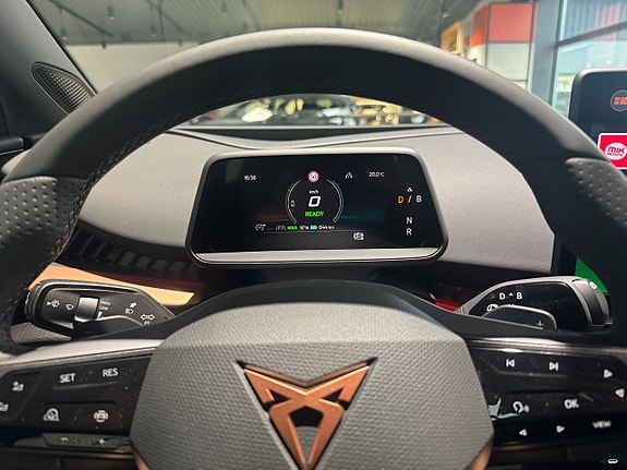 Cupra Tavascan 11 of 17