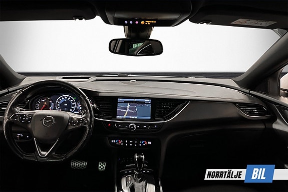 Opel Insignia 15 of 24