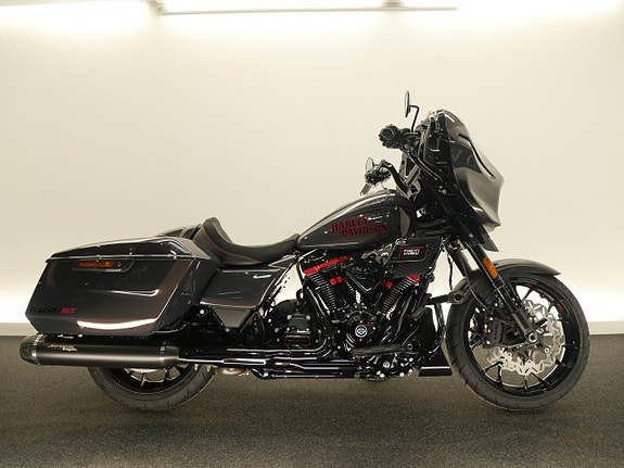 Harley-Davidson CVO™ Street Glide™ ST