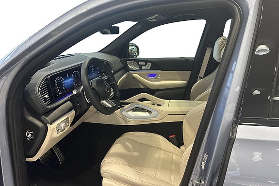 Mercedes-Benz GLS450 d 10 of 16