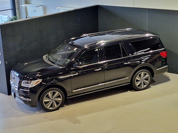 Lincoln Navigator