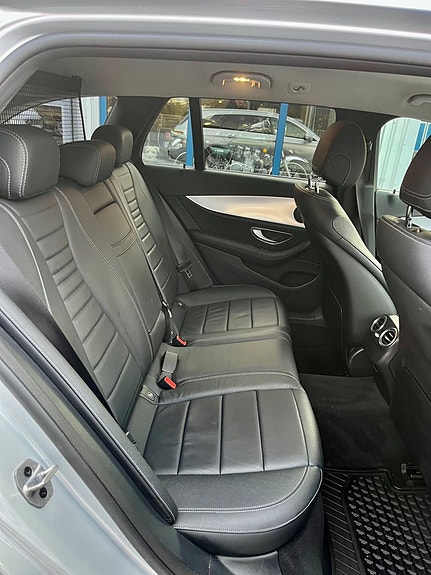 Mercedes-Benz E300 de 9 of 13