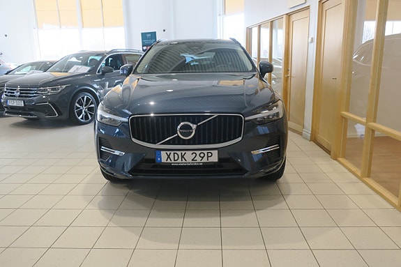 Volvo XC60 3 of 5