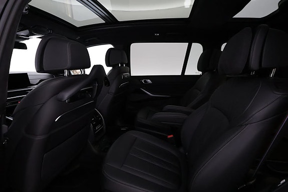 BMW X7 10 of 20