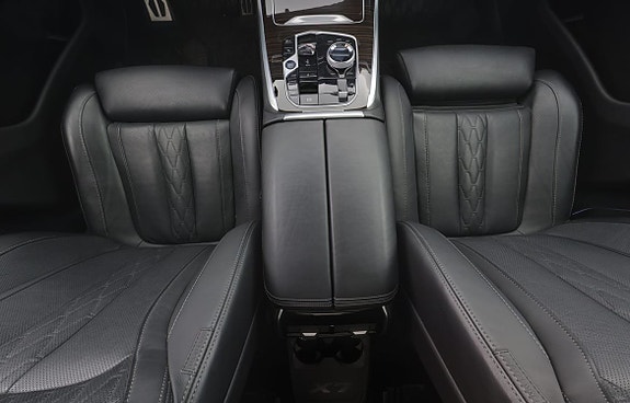 BMW X7 9 of 20