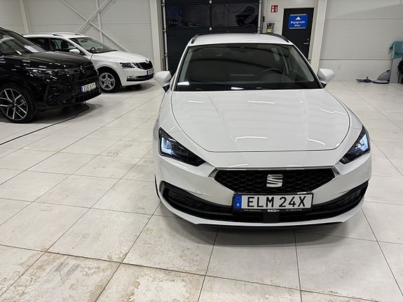 Seat Leon 2 of 5