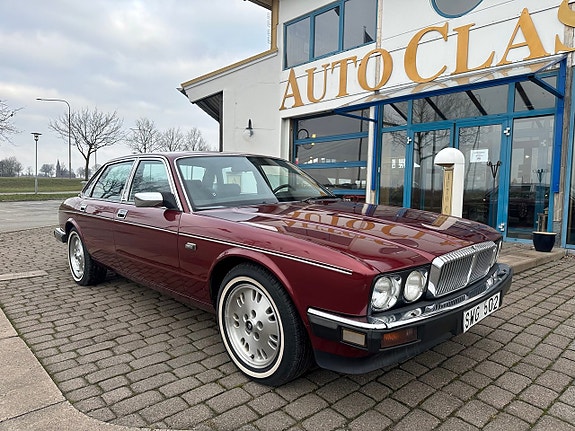 Daimler Sovereign 2 of 5