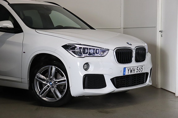 BMW X1 2 of 5