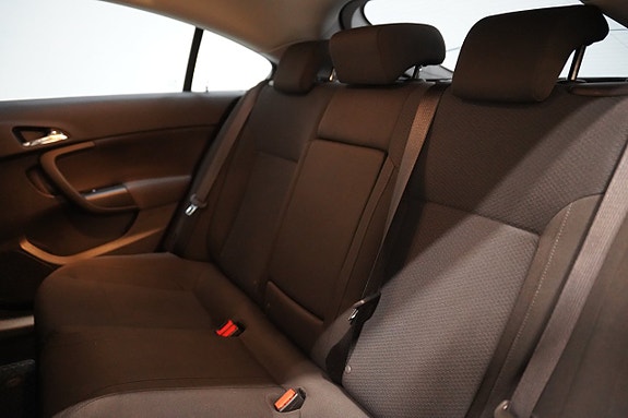 Opel Insignia 16 of 18