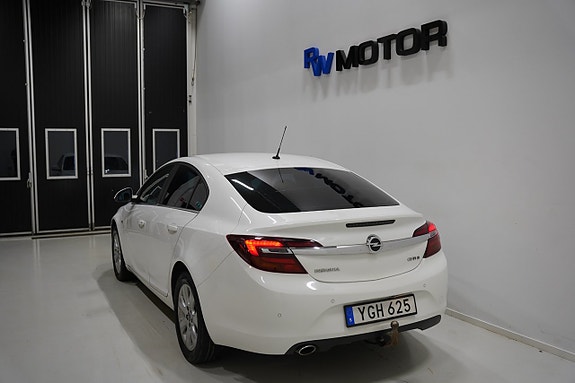 Opel Insignia 4 of 5