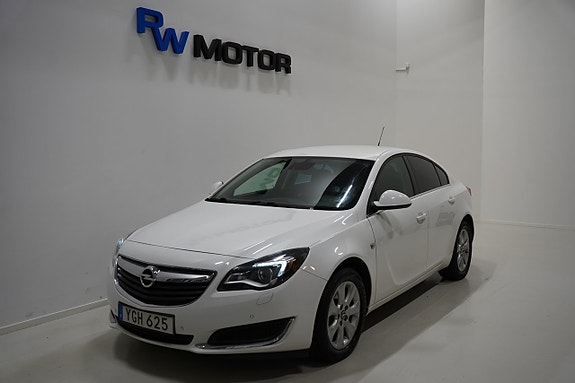 Opel Insignia 2 of 5