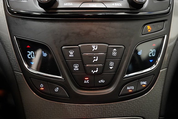 Opel Insignia 13 of 18